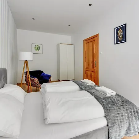 Apartment Stylowy 3city W Sopocie Z Trzema Sypialniami By Renters *