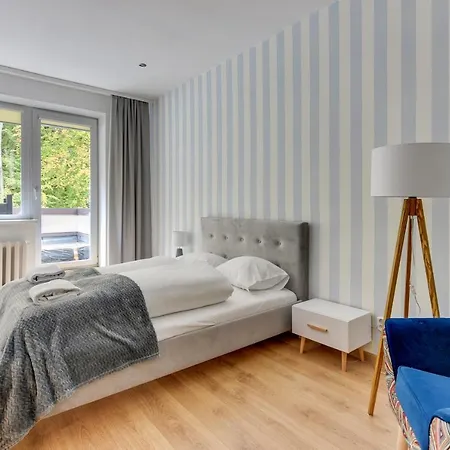 Stylowy 3city W Sopocie Z Trzema Sypialniami By Renters Apartament